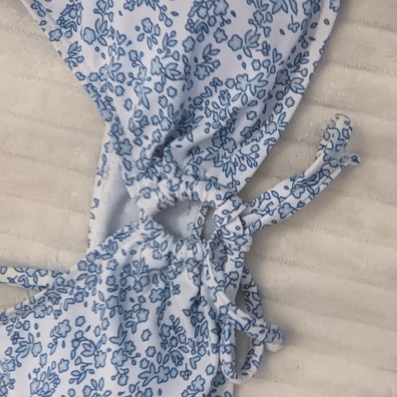 SHIEN  Two Piece Swimsuit - Picture 8 of 9